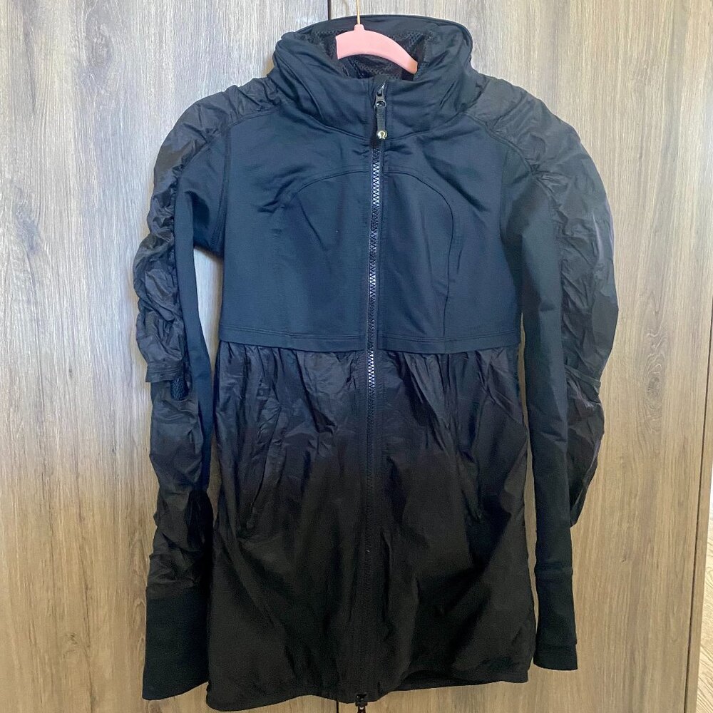 Lululemon Super Tracker Jacket - Picture 3 of 10
